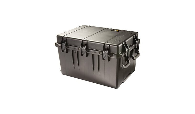 Pelican Storm Case iM3075 Laptop Case with Foam for 10 Laptops, Wheeled